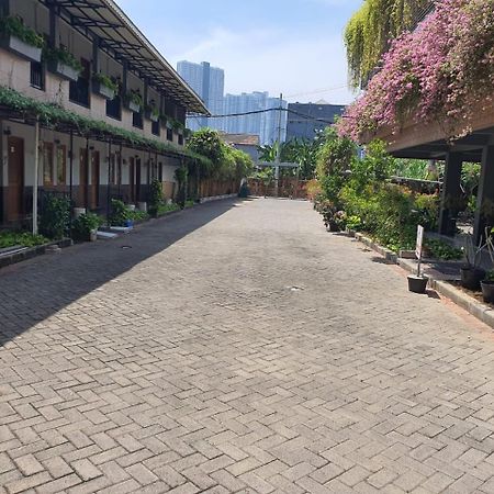 Taman Paradise Homestay Pradahkalikendal Buitenkant foto