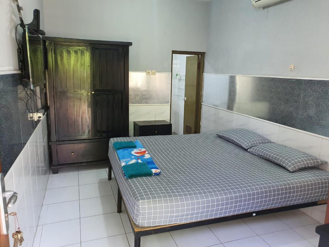 Taman Paradise Homestay Pradahkalikendal Buitenkant foto